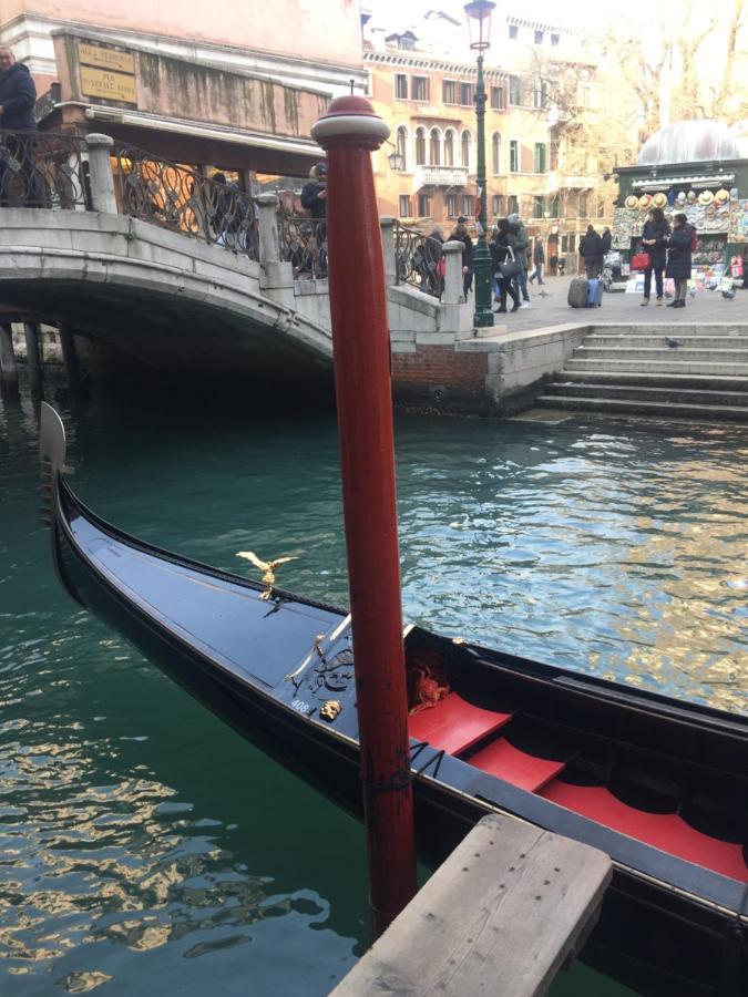 Hotel The Wolf House Venecia Exterior foto