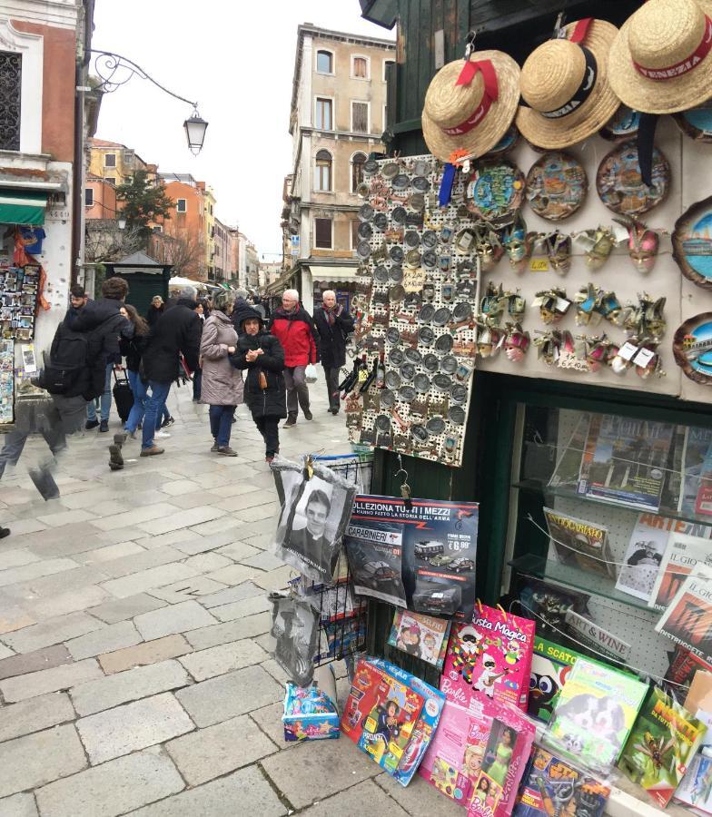Hotel The Wolf House Venecia Exterior foto