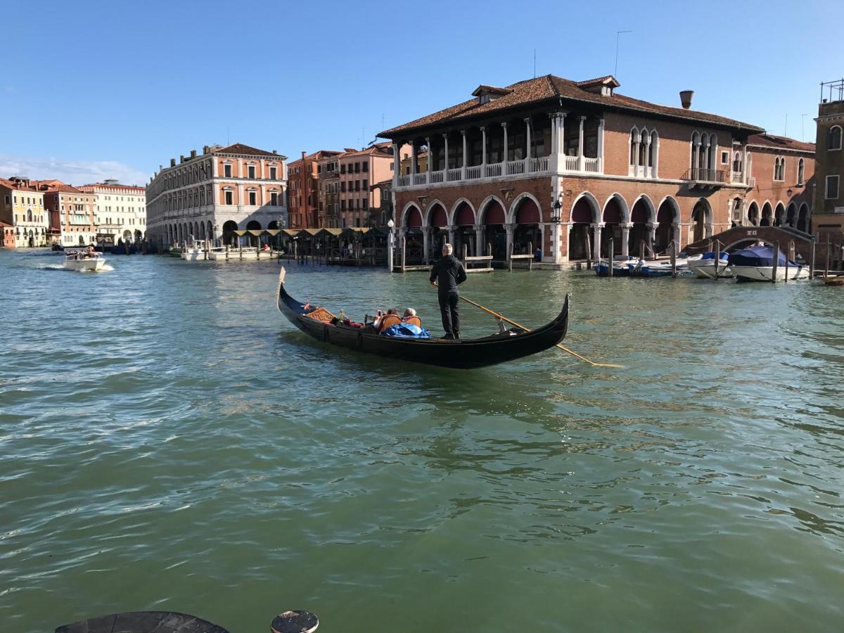 Hotel The Wolf House Venecia Exterior foto