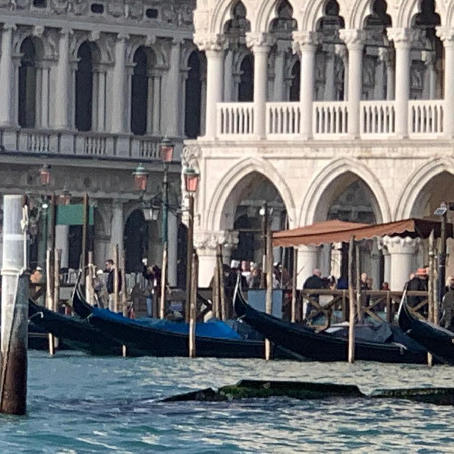 Hotel The Wolf House Venecia Exterior foto